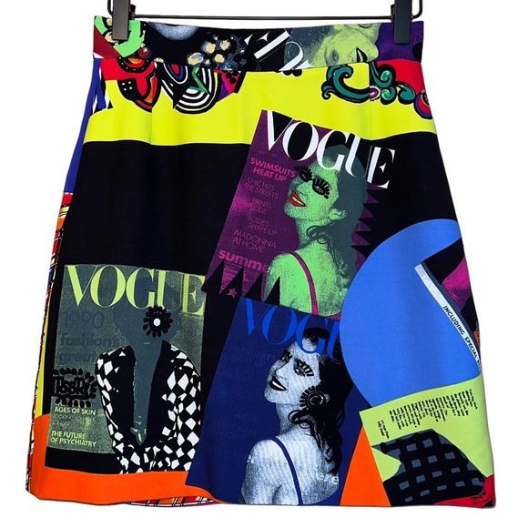 Vintage Versace Tribute Collection | Vogue 91’ Print Mini Skirt - Picture 2 of 16